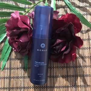 NWT Monat Tousled Texturizing Mist